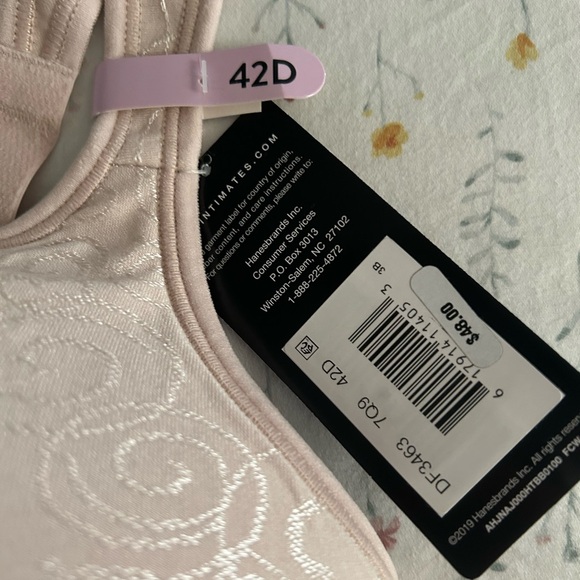 Bali Soft Pink, Black and Beige (3) NWT - Picture 4 of 10